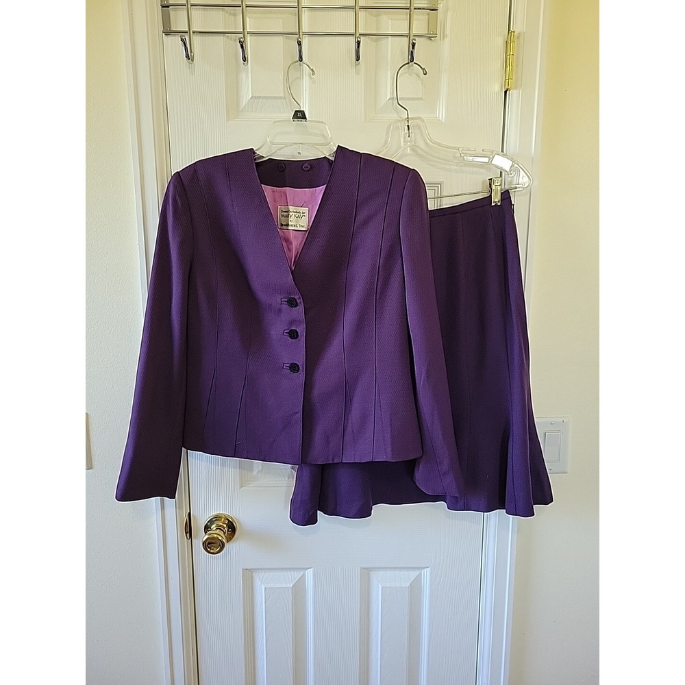 Brookhurst For Mary Kay Skirt Suit Size 10P Jacket 12R Skirt Purple Vintage